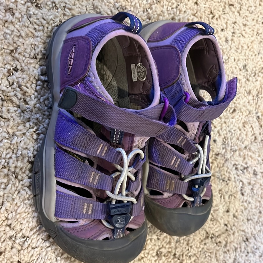 Girl’s Newport H2 Keens